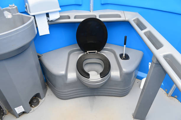 Best Portable restroom solutions  in Valencia, NM